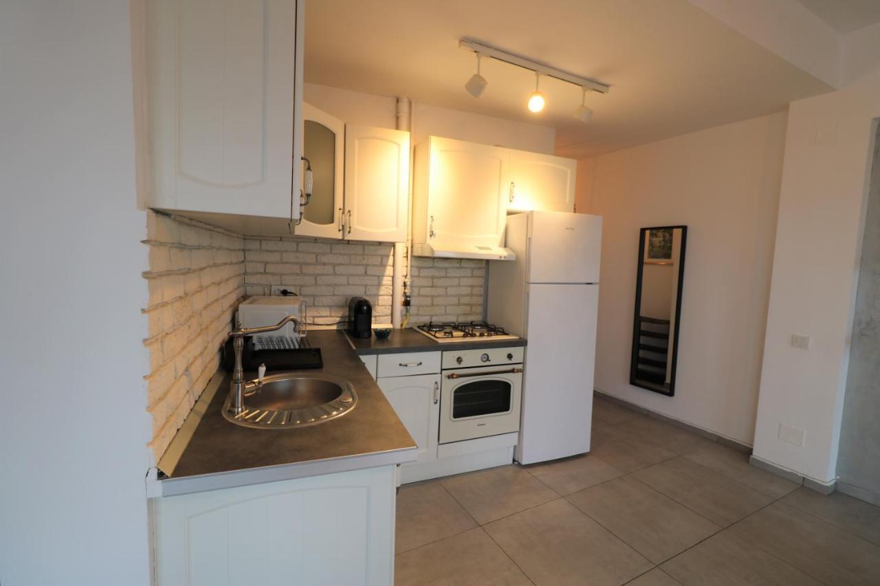 Serenity Heights Apartment: A Panoramic Haven Near Old Town - Free Minibar Bükreş Dış mekan fotoğraf