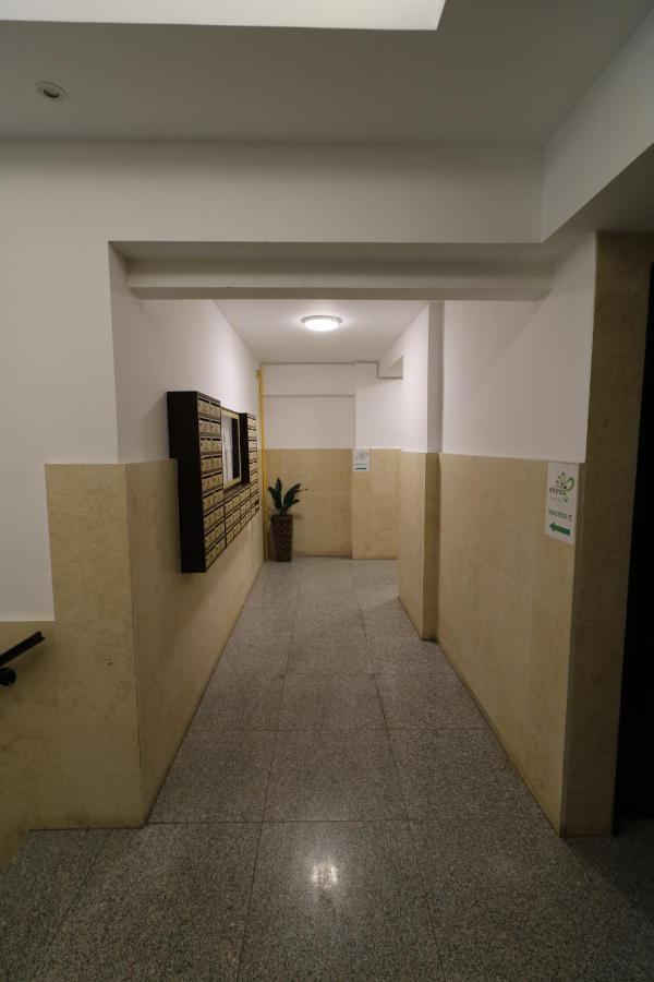 Serenity Heights Apartment: A Panoramic Haven Near Old Town - Free Minibar Bükreş Dış mekan fotoğraf